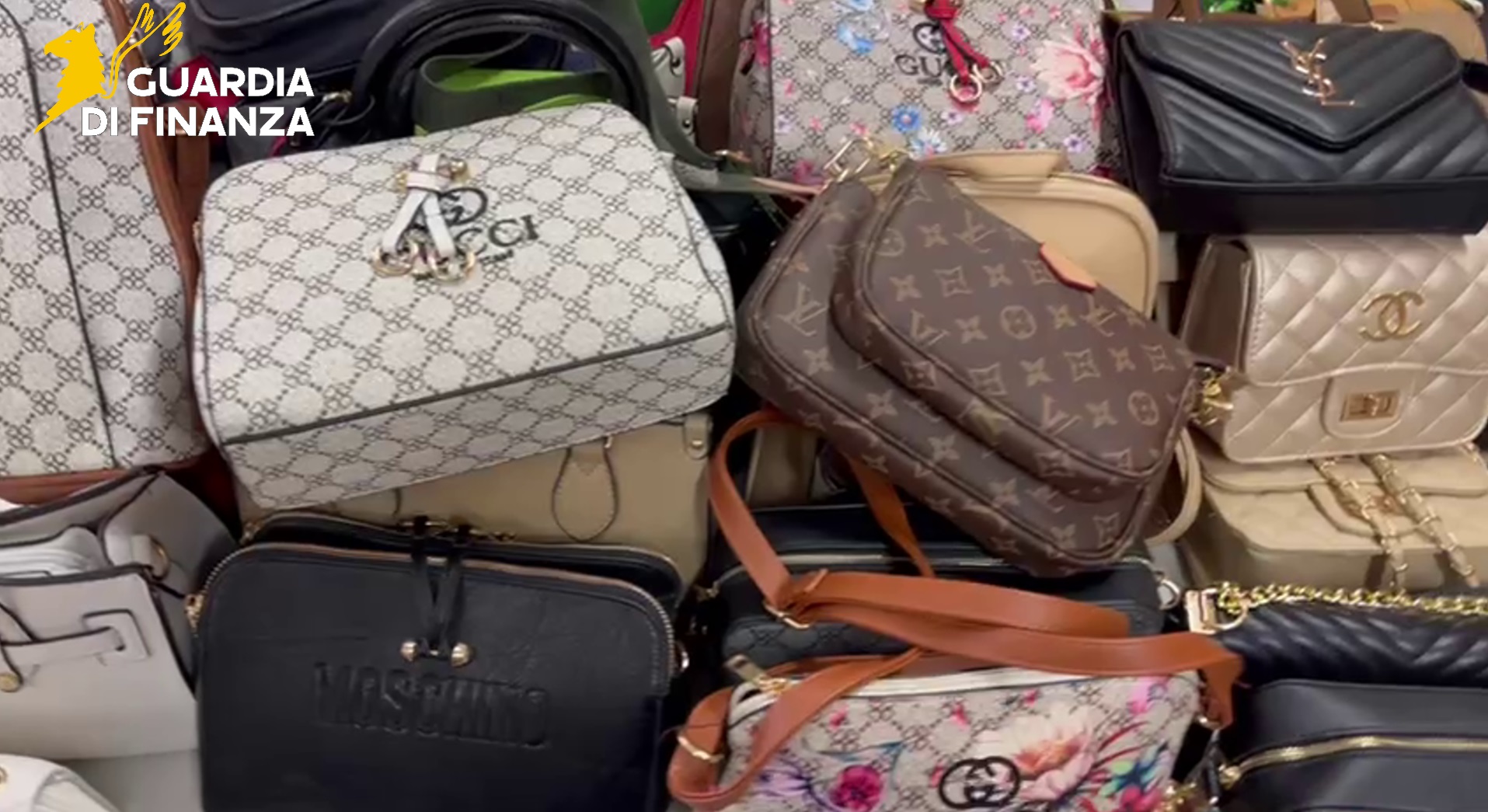 GdF Caltanissetta, controlli a Mazzarino durante la festa patronale: sanzioni e sequestro di merce non sicura