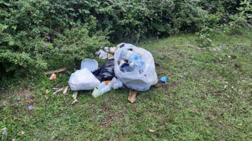 Delia. Scoperto dalla Polizia municipale cittadino che ha abbandonato rifiuti vicino l’abbeveratoio comunale