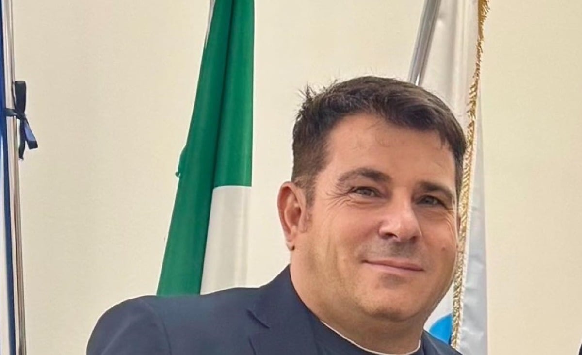 Area di crisi di Gela, il segretario confederale Ugl Alario: “Nuovi investimenti decisivi nel tessuto economico locale”