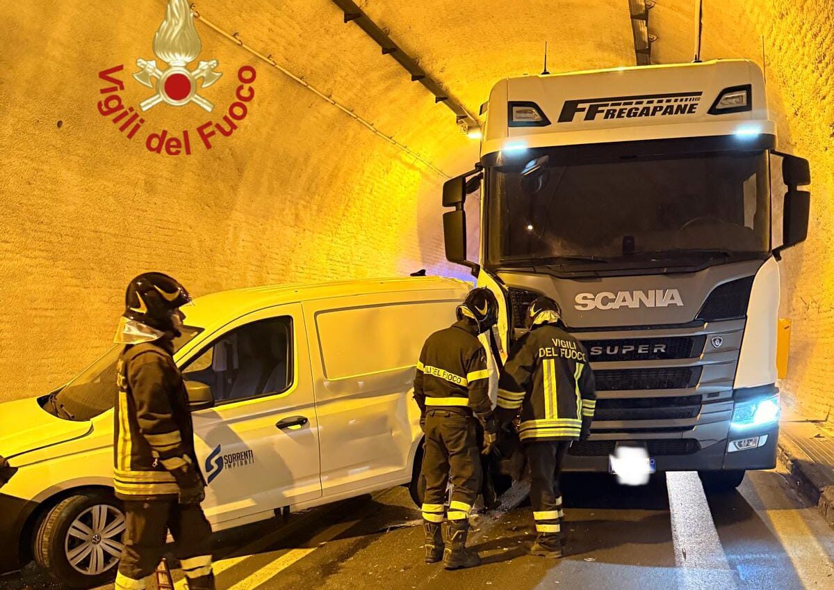 Tamponamento a catena sulla A19 nell’Ennese