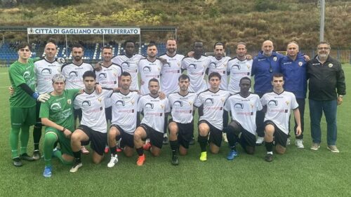 Seconda categoria, l’anticipo. L’Atletico Nissa va sotto di 2 gol e di un uomo, ma con Gomez e Favara agguanta sul 2-2 la Valguarnerese