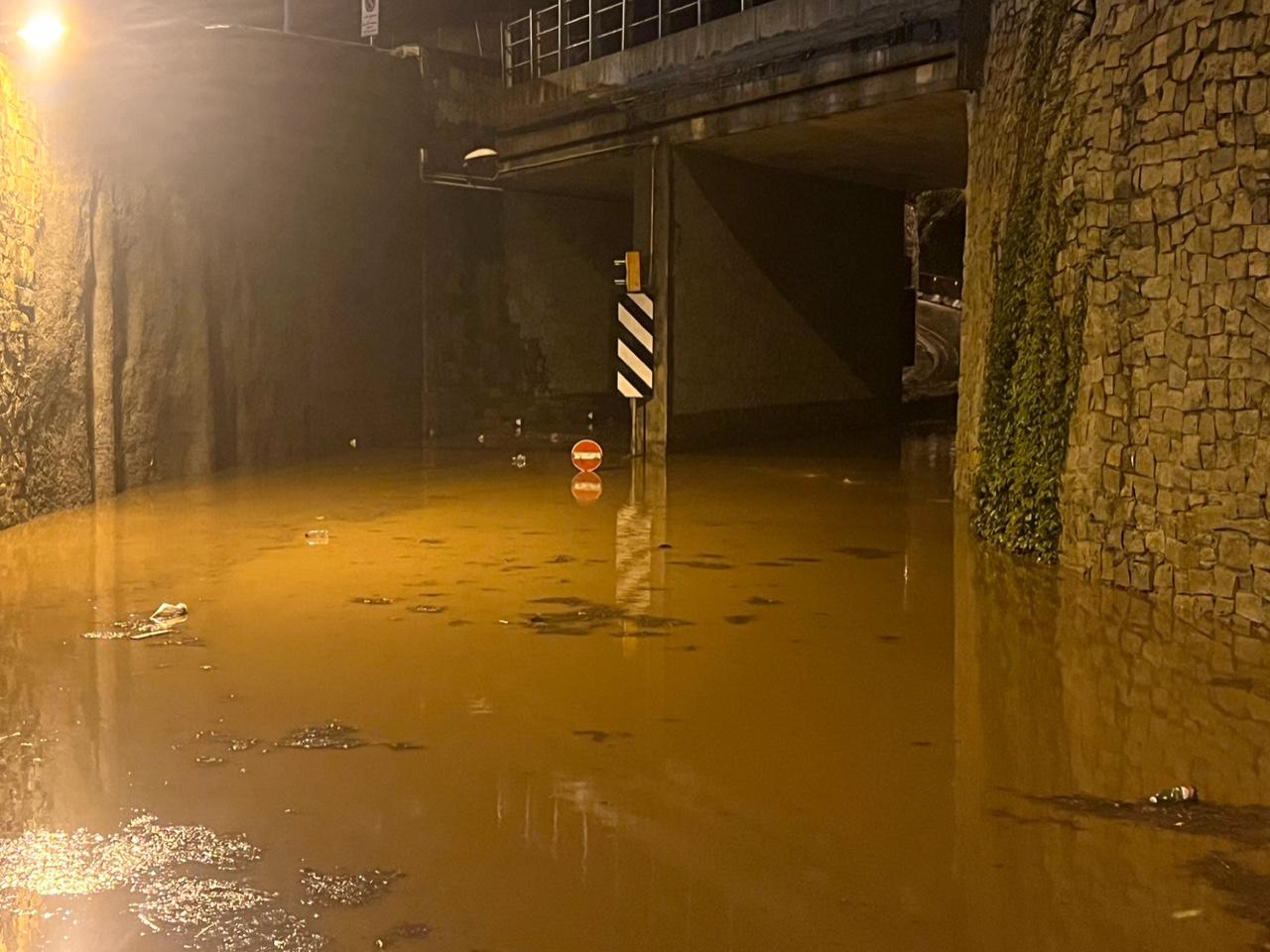 Maltempo. Notte di paura nel messinese: alluvione lampo, frane e strade bloccate