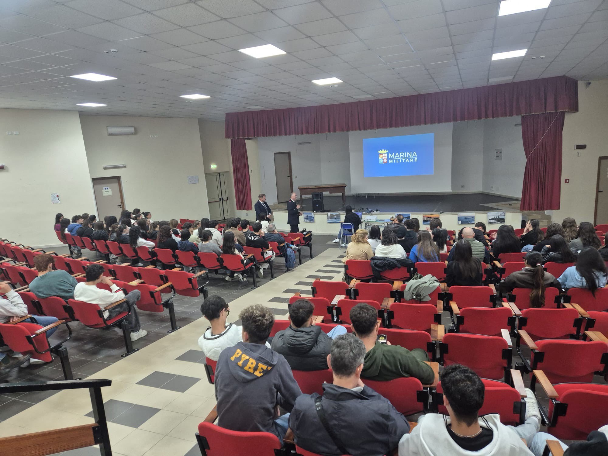 L’istituto “Virgilio” di Mussomeli incontra la Marina Militare