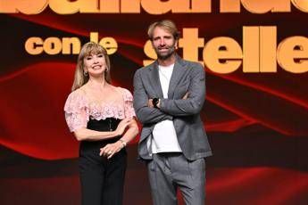 Ballando con le stelle, stasera 18 ottobre: Renato Zero ballerino per una notte