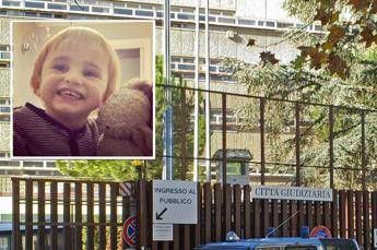 Bimbo di due anni morto in ospedale a Roma, 5 medici a processo