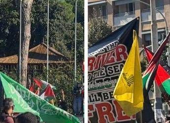 Corteo pro Pal a Roma, spuntano le bandiere di Hamas e Hezbollah