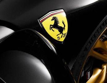 Ferrari elettrica, e non solo: 4 nuovi modelli l’anno e ricavi a 9 miliardi entro il 2030