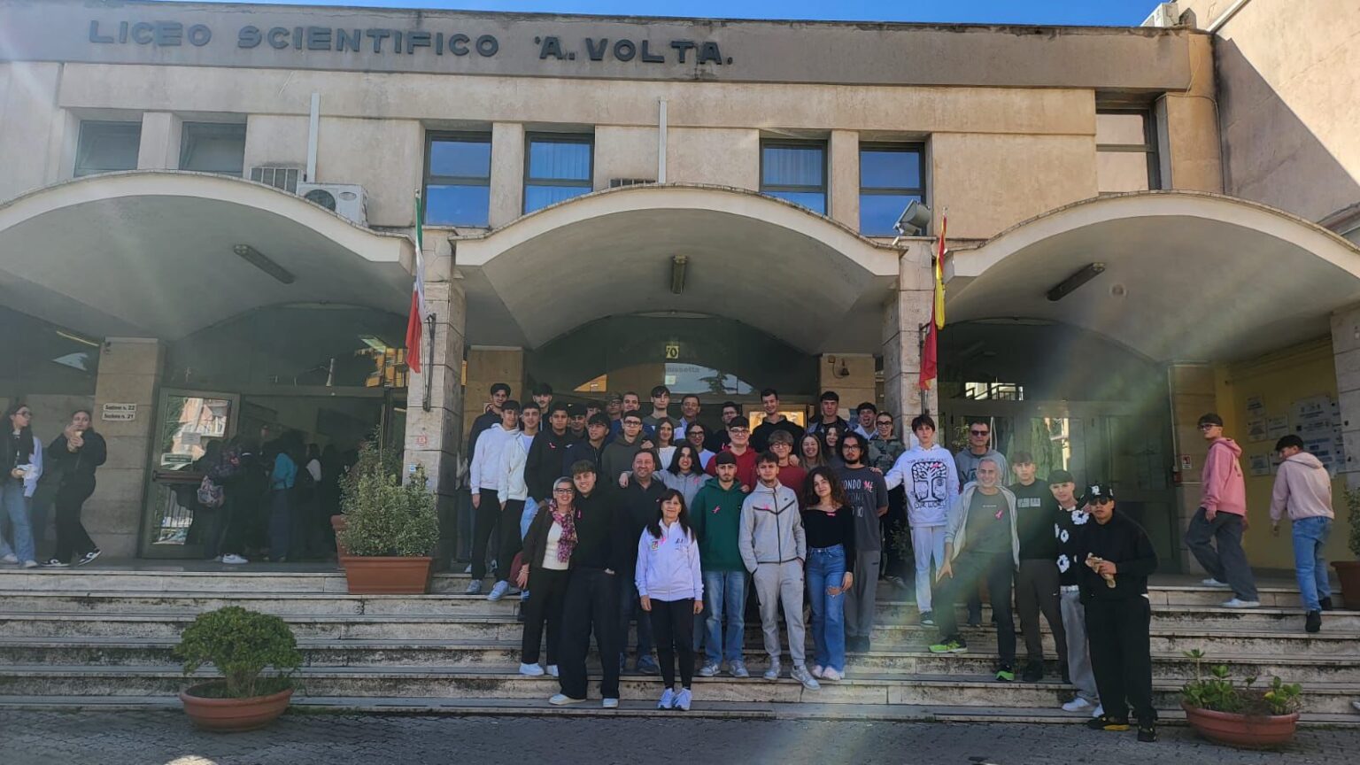 Caltanissetta, l’Istituto “A. Volta” partecipa alla Campagna “Ottobre Rosa 2025” promossa dalla LILT