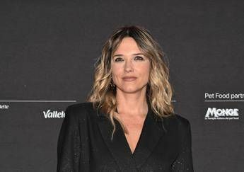 Francesca Barra nuda su sito per adulti: “Immagini create con IA”