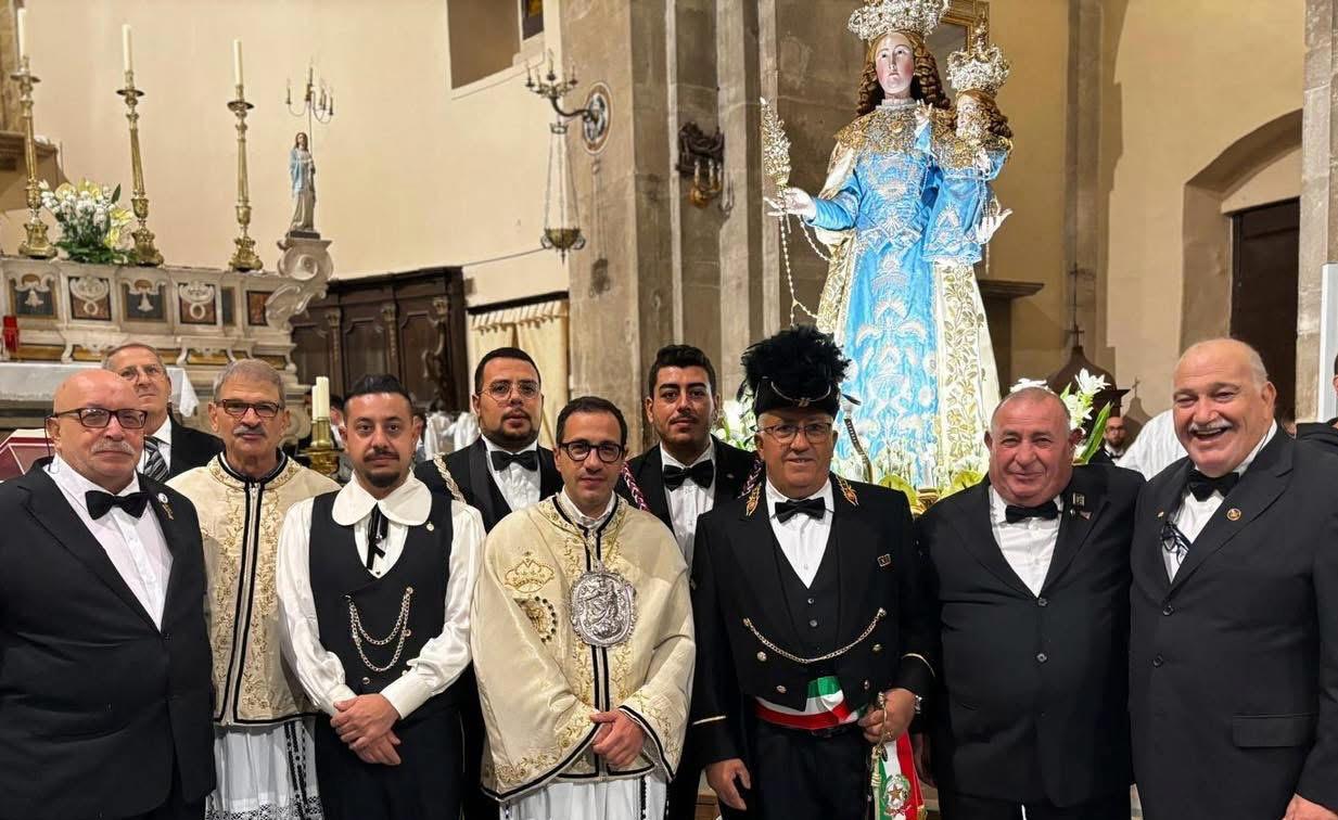 La Real Maestranza di Caltanissetta a Bitonto per rinnovare lo storico gemellaggio con l’Arciconfraternita della Madonna SS. del Rosario