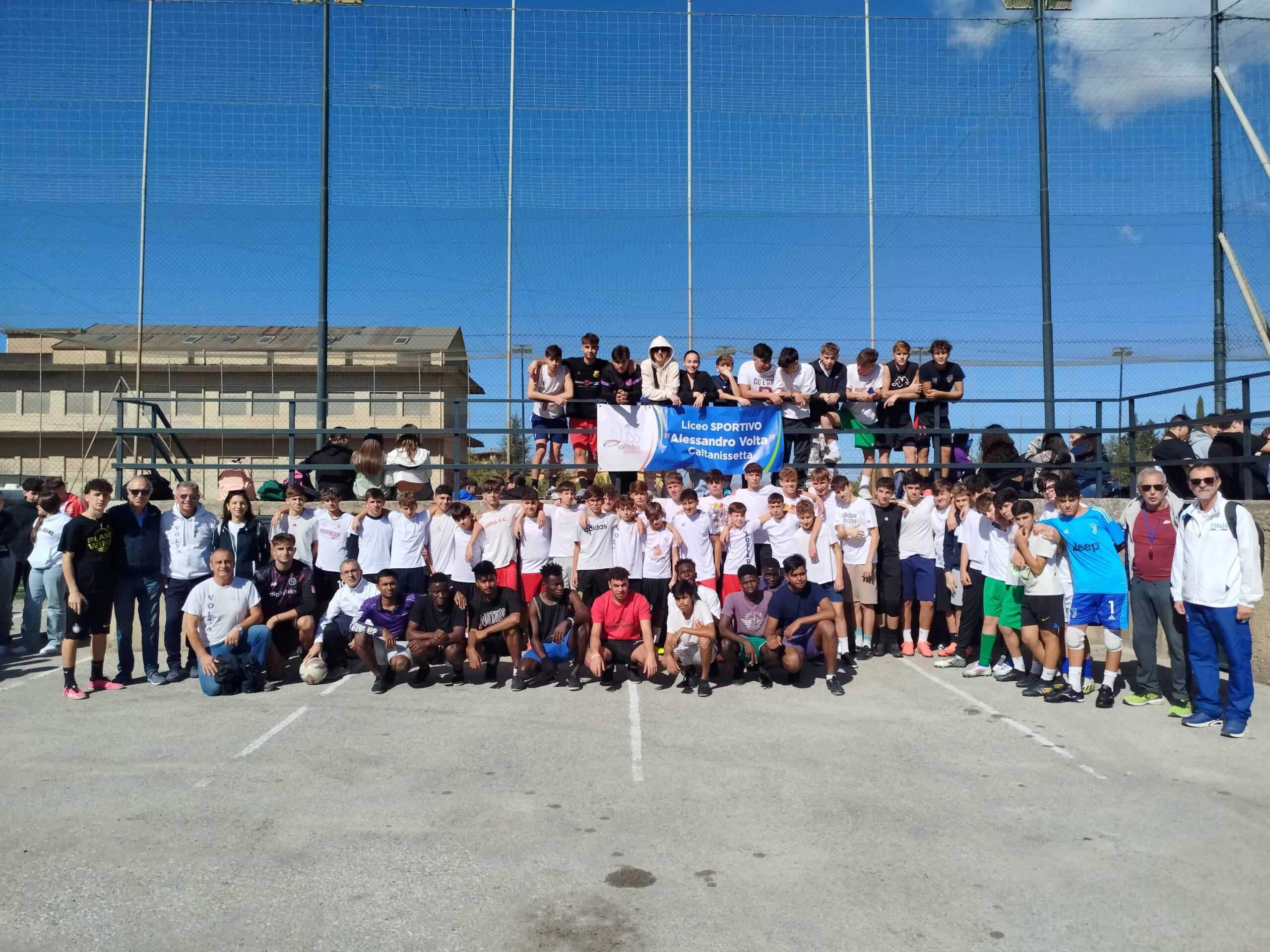 Caltanissetta. Liceo “Volta”: fair play e condivisione allo “Sportivo Day” con Tornei di pallavolo, basket e calcio