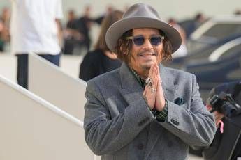 Il ritorno di Johnny Depp al cinema, Hollywood lo riaccoglie con ‘Canto di Natale’