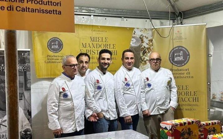 San Cataldo, l’Associazione Produttori di Torrone di Caltanissetta alla celebrazione dei 130 anni della Banca BCC Toniolo-San Michele