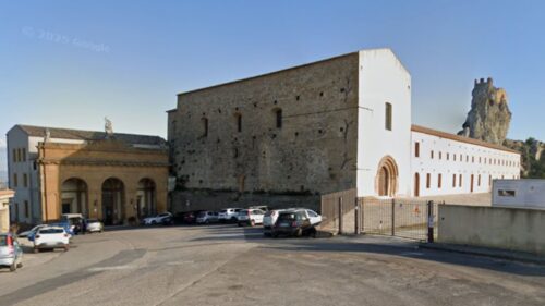 Caltanissetta, la Contessa Adelasia di Adernò avrà un piazzale dedicato: l’omaggio ai piedi del “suo” castello