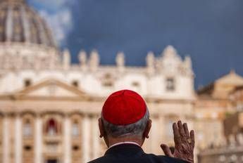 Ior, dagli scandali alle riforme: il passo indietro di Papa Leone XIV sulla banca del Vaticano
