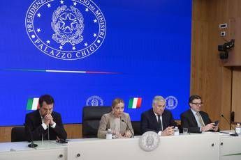 Manovra da 18,7 miliardi: priorità fisco, famiglie, imprese e sanità