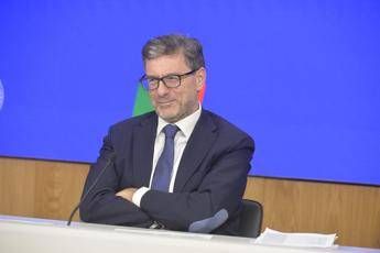 Manovra, dal taglio Irpef alla riforma Isee: tutte le misure del Dpb