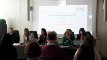 Pari opportunità, ricerca Milano-Bicocca: ragazze si sottovalutano nella negoziazione