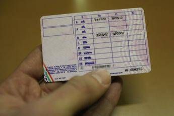 Patenti più care dal 1 novembre, Autoscuole: “L’aumento non è una nostra decisione”