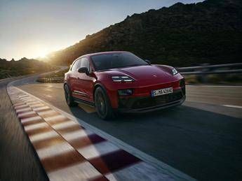 Porsche Macan GTS elettrica: l’anima sportiva del SUV di Stoccarda