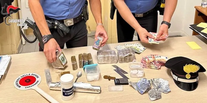 Colpo allo spaccio di droga, a Ragusa sequestrati 2 kg di stupefacenti ﻿