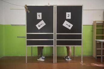 Regionali in Toscana, urne aperte: si vota fino alle 15