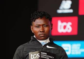Ruth Chepngetich squalificata per 3 anni per doping, è la detentrice del record mondiale di maratona