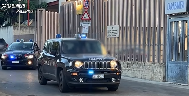 Droga, sgominata rete di spaccio nel Palermitano: 10 arresti
