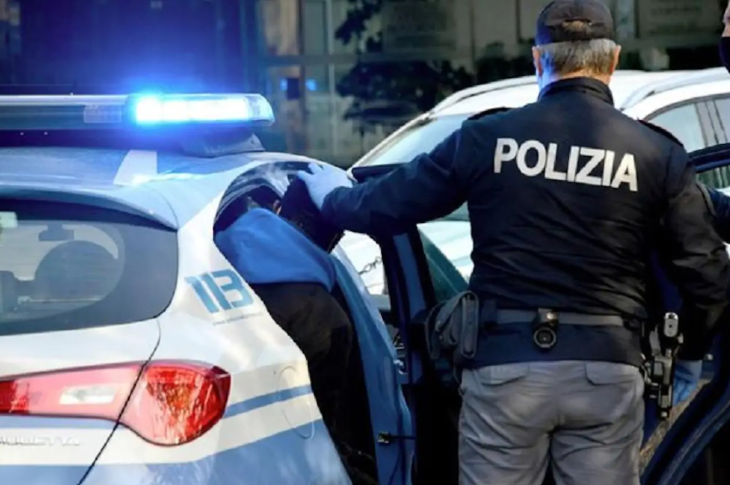 Niscemi, sorpreso a spacciare all’interno di una scuola: 21enne arrestato dalla Polizia