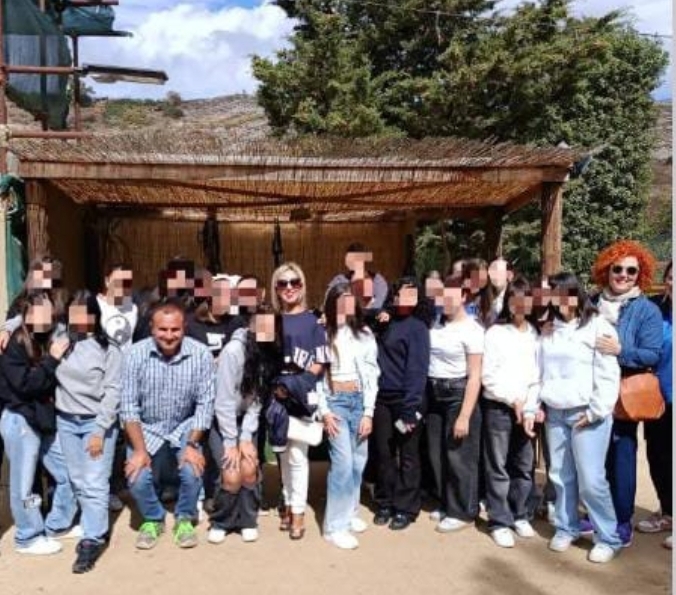 Progetto “Alla scoperta dell’ippoterapia” . Gli alunni del “G.Galilei-A.Di Rocco visitano la struttura “Amici del Cavallo” di San Cataldo