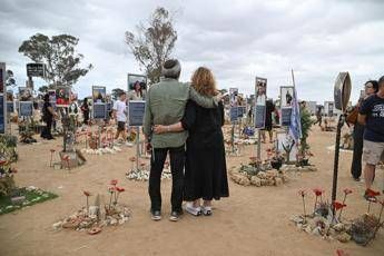 Sopravvissuto al massacro del 7 ottobre, si toglie la vita: “Perdonatemi, non ce la facevo più”