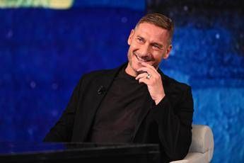 Totti: “Roma-Inter una battaglia. Lautaro o Dybala? Servirà… Cristante”