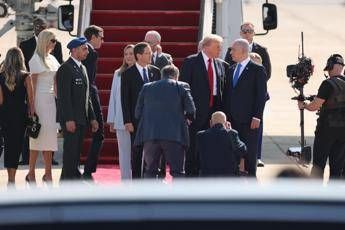 Trump arrivato alla Knesset. A Netanyahu e Herzog: “E’ il vostro giorno migliore”