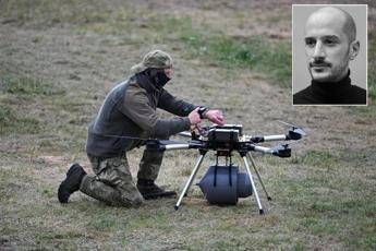 Ucraina, fotoreporter francese ucciso da un drone: è la prima volta