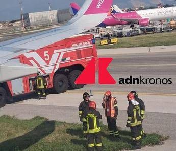 Volo Sharm-Roma, fumo sull’aereo: atterraggio d’emergenza a Napoli