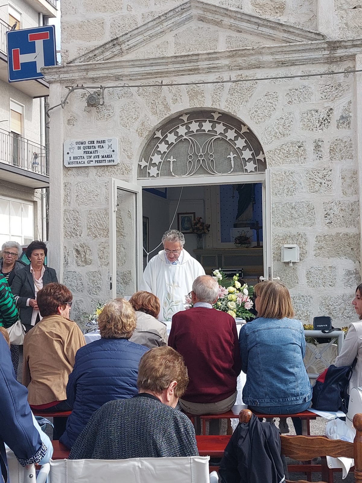 Mussomeli, rito religioso nella secolare Cappella Madonna dell’Aiuto. Messa all’aperto
