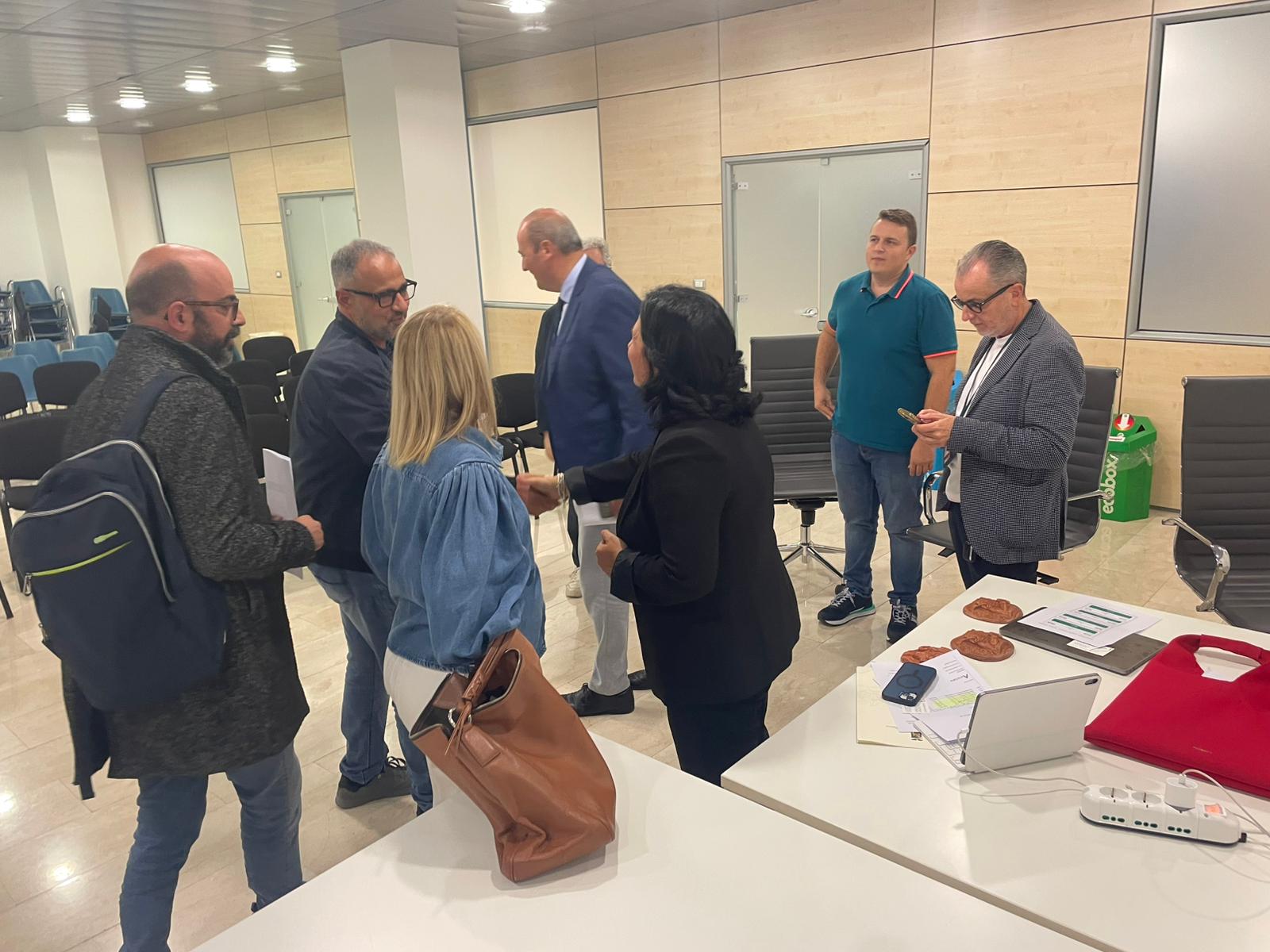 Sviluppo Aeroporto di Comiso, accordo per potenziare i collegamenti da Gela e da altri Comuni