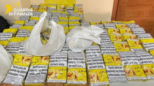 Caltanissetta, sequestrati dalla GdiF oltre 56 kg di tabacco “Gutka” di contrabbando