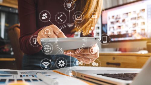 Sicilia, 56 persone senza dimora hanno imparato l’uso del digitale con il Progetto Includo