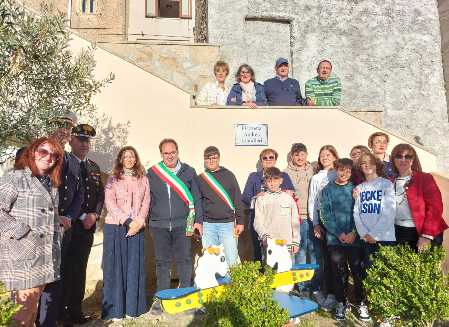 Gangi intitola una piazzetta allo scrittore Andrea Camilleri