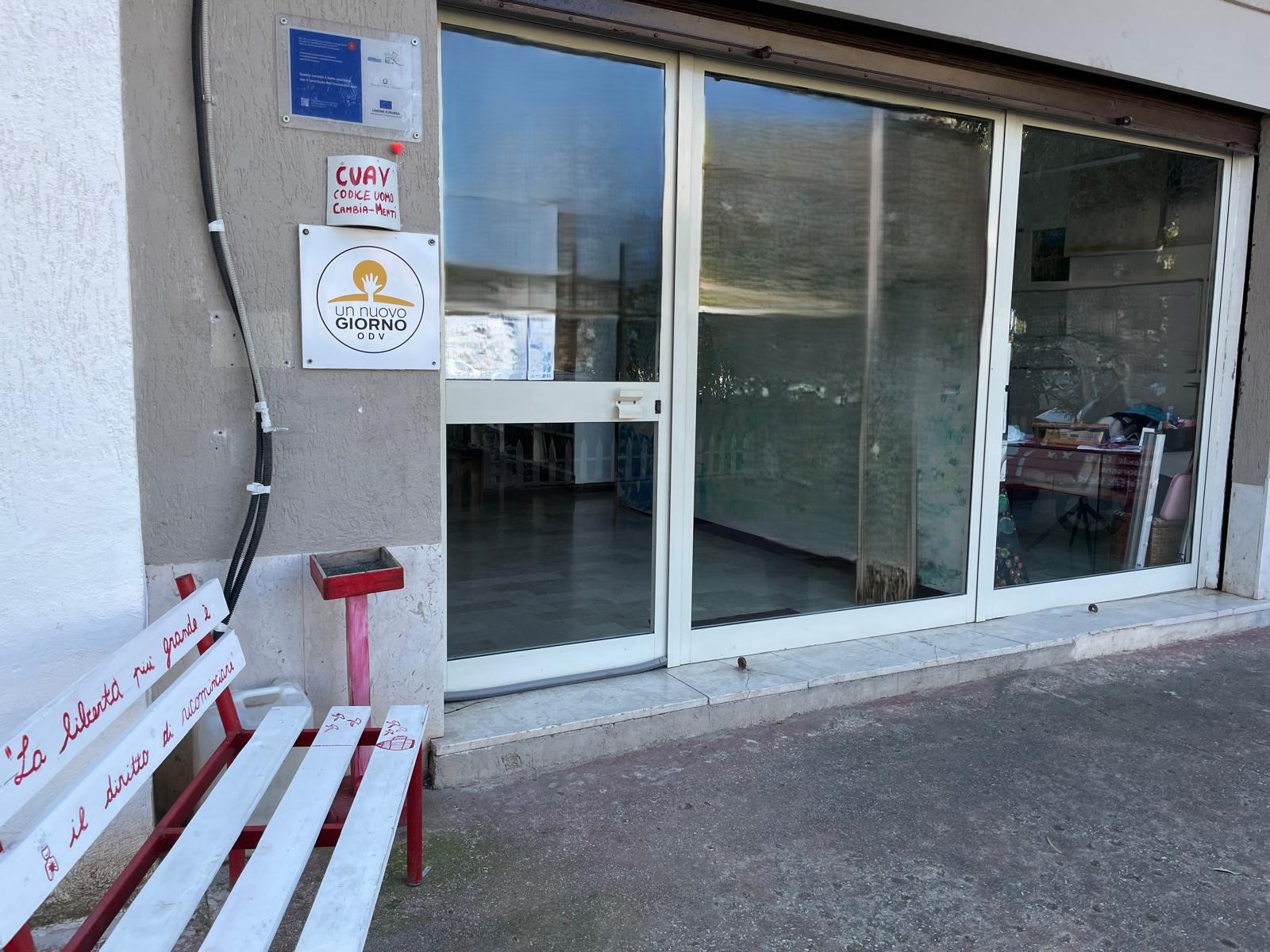 Ladri nella sede dell’associazione Un Nuovo Giorno a Palermo, rubati due cellulari