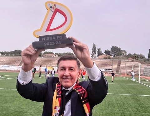 Caltanissetta si stringe attorno a Giovannone dopo le dimissioni, il Nissa Club Ammendola: «Adesso è il momento di restare e ripartire»