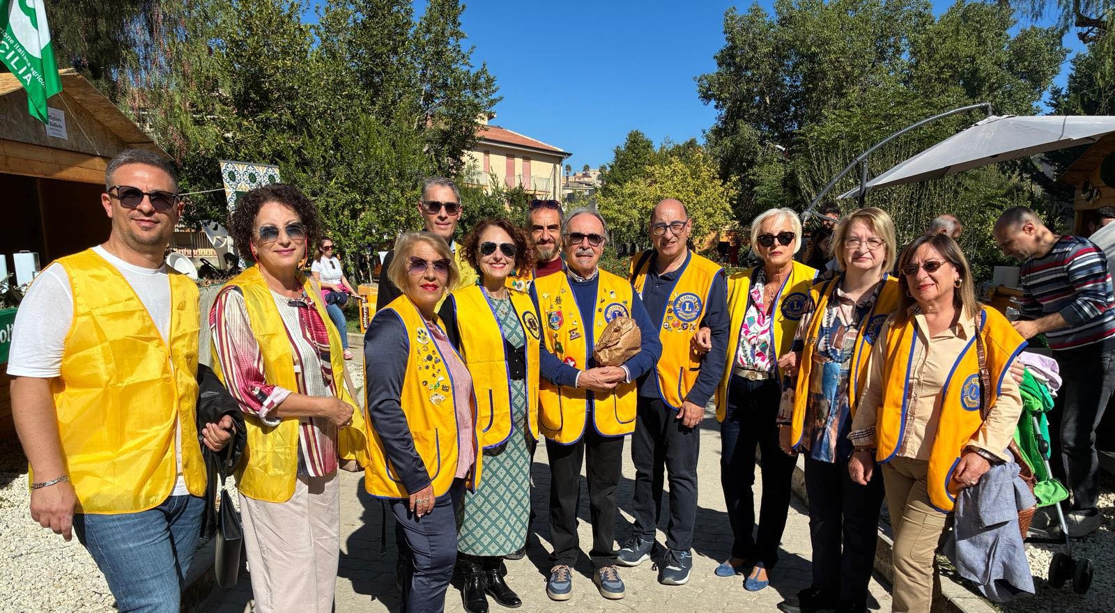 Lions Club Caltanissetta e Lions Club Caltanissetta Pietrarossa, insieme, per promuovere Colletta alimentare
