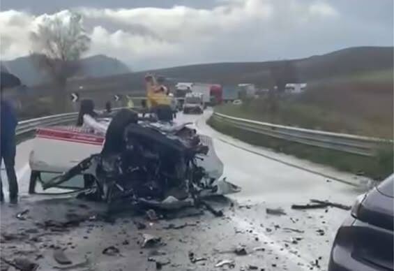 Scontro frontale sulla Palermo-Sciacca, 1 morto e 6 feriti