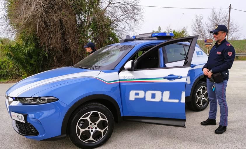 Caltanissetta, interventi di soccorso della Polizia: salvati una donna e un cittadino disabile