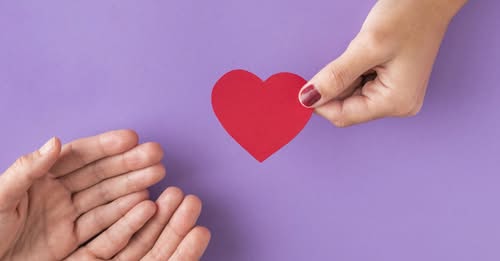 Caltanissetta. L’Avo promuove il benessere emotivo: Laboratorio “Le Parole di Cura” con la Dott.ssa Federica Falzone