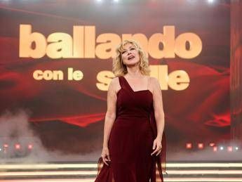 Ballando, Nancy Brilli commossa: “Non potevo avere figli, poi è arrivato Francesco”