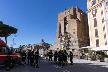 Crollo Torre dei Conti, l’autopsia sull’operaio: “Octay Stroici è morto per schiacciamento”