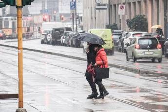 Freddo polare e pioggia, arriva la svolta invernale: le previsioni meteo