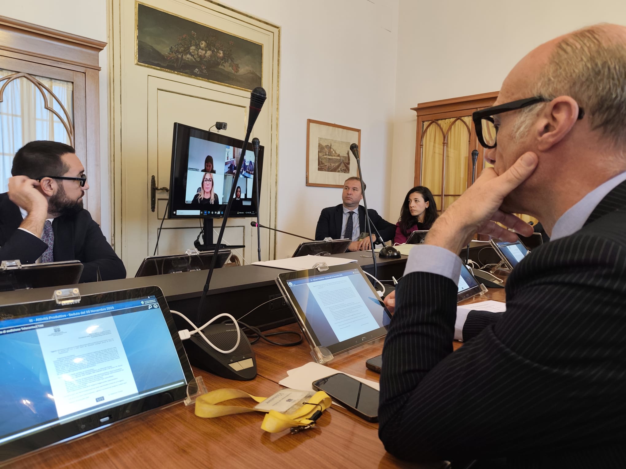 Telecontact, Tesauro alla III Commissione ARS: “Servono garanzie certe su lavoro e sede a Caltanissetta”